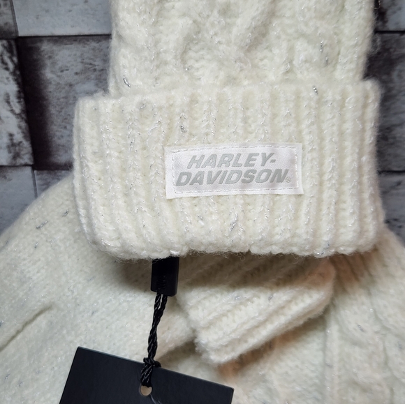 Harley- davidson White sparkly Knit Hat Gloves Set ( One Size ) - Picture 6 of 10